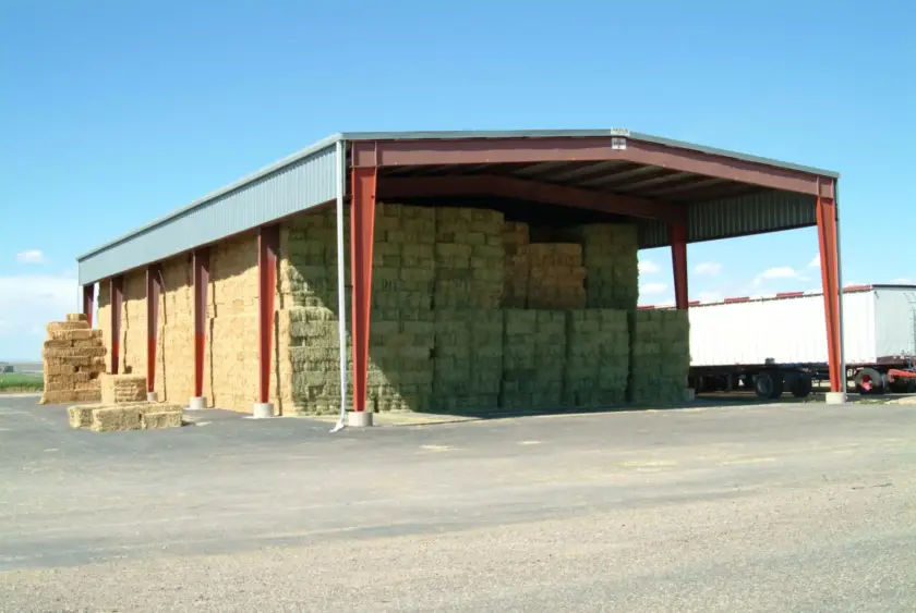Steel Buildings vs Pole Barns: Which Lasts Longer on a Working Farm?